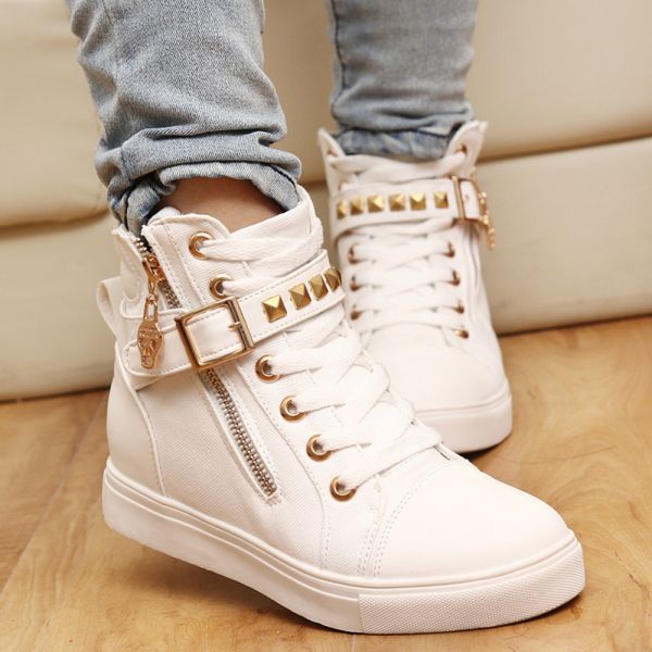 Sneaker Tênis fofo lançamento  com detalhes