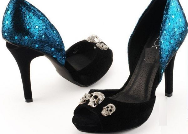 Skarpin Caveira Com detalhe Azul