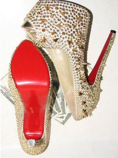 Christian Louboutin RED BUTTONS Spyke Luxo