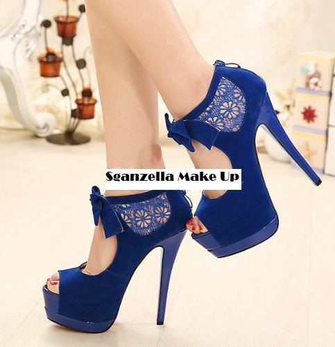 Perfect Suede Flower Print Bowtie